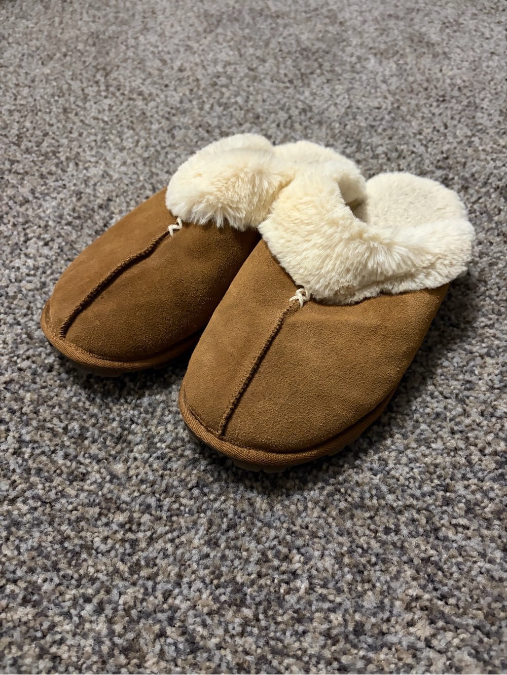 Cozy Faux-Suede Fur-Lined Women's Slippers - Chestnut